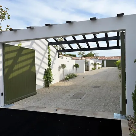 度假居 Maison De Plain-pied Avec Parking Et Climatisation Pres De Chatelaillon-plage - Fr-1-706-33