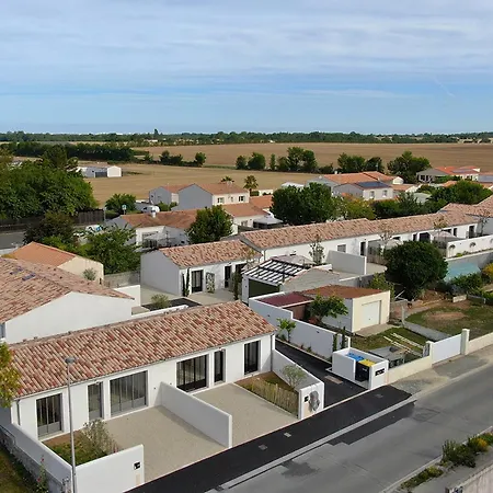 Maison De Plain-pied Avec Parking Et Climatisation Pres De Chatelaillon-plage - Fr-1-706-33 度假居 *