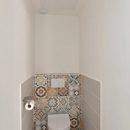 Semesterbostad Maison De Plain-pied Avec Parking Et Climatisation Pres De Chatelaillon-plage - Fr-1-706-33 *