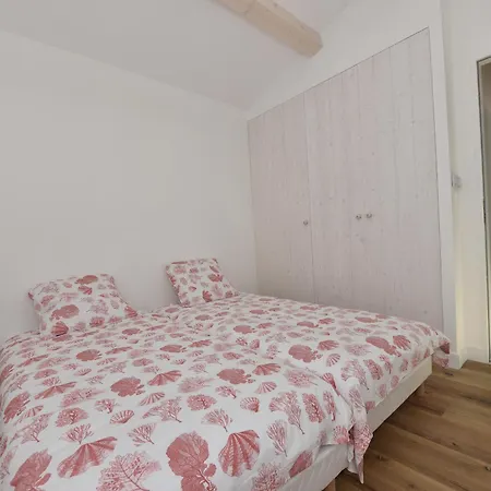 度假居 Maison De Plain-pied Avec Parking Et Climatisation Pres De Chatelaillon-plage - Fr-1-706-33